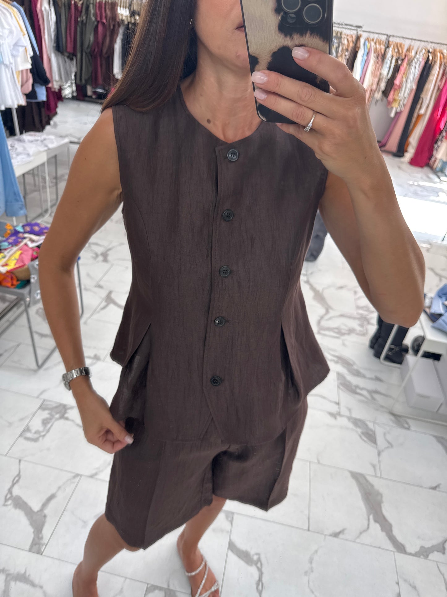 MARYLEY COMPLETO CIOCCOLATO LINO BERMUDA GILET BALZA