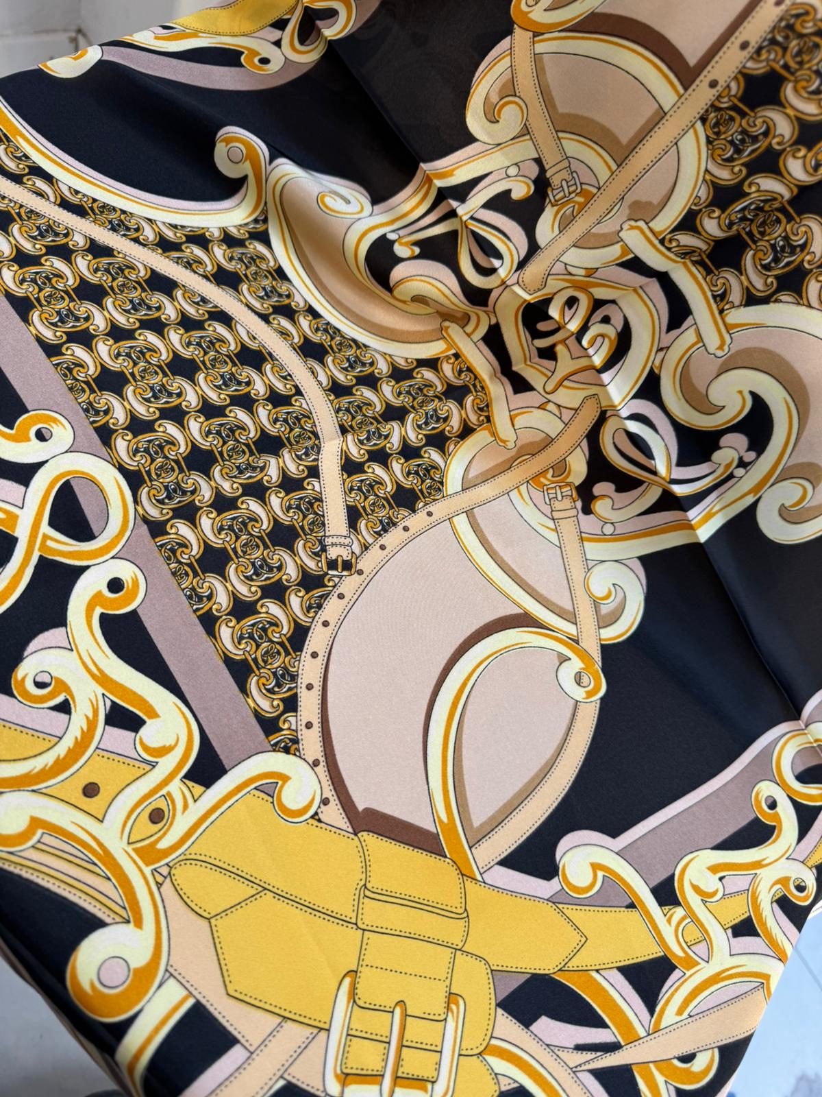 FOULARD STAMPA FIBBIE nero/verde/rosa