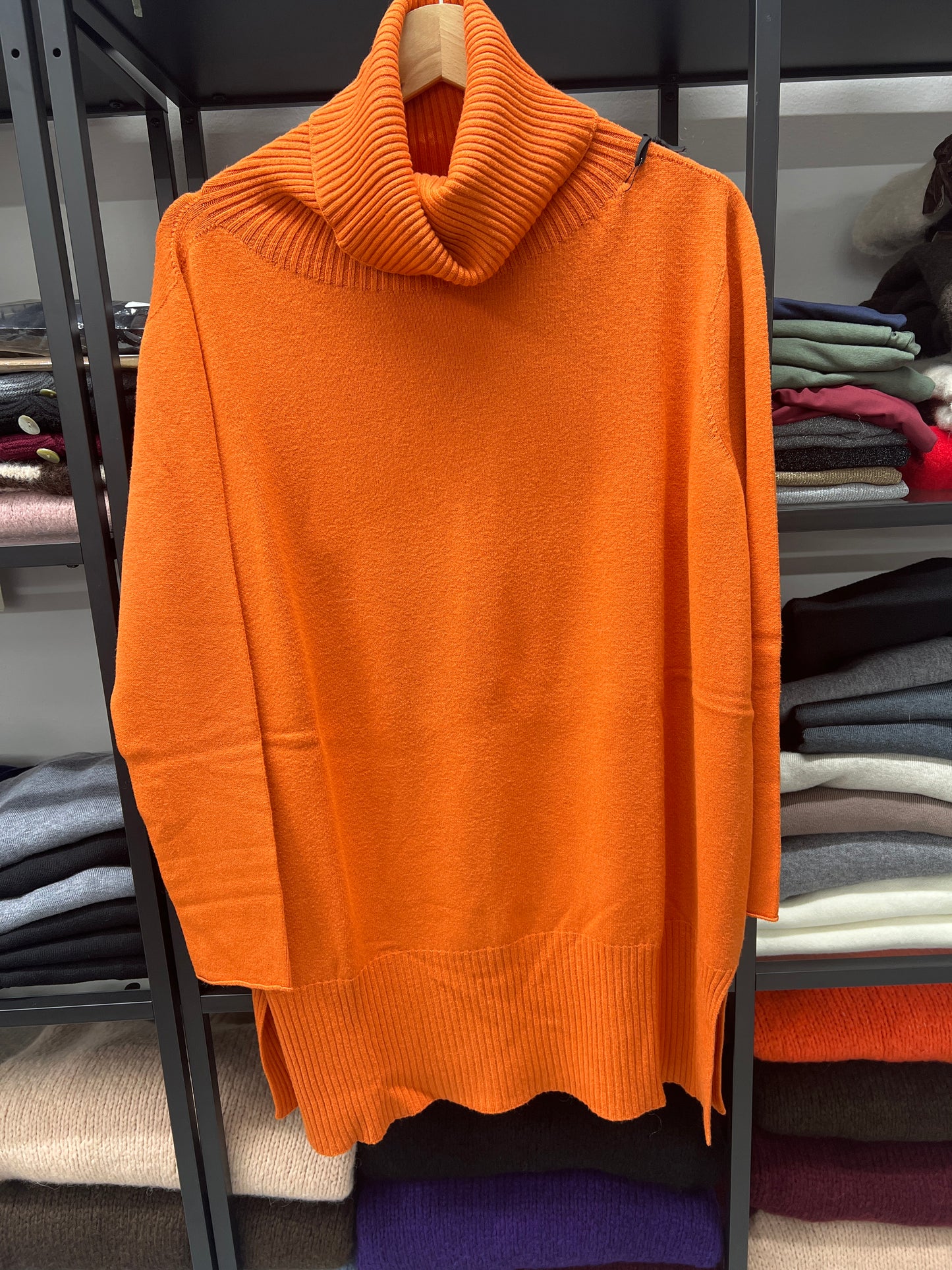 MAXI MAGLIA COLLO ALTO ZUCCA
