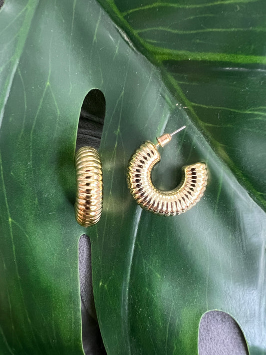 ORECCHINO CERCHIO ORO RIGATO